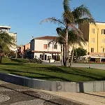 Domo Le Mura Puniche, Nel Cuore Di Vendégház