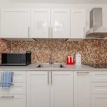 Maison d'hôtes Domo Le Mura Puniche, Nel Cuore Di Olbia 3*