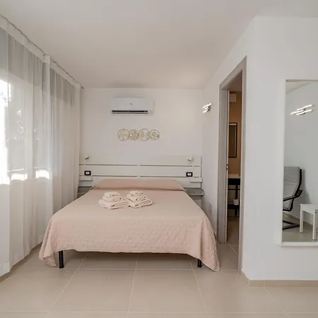 Domo Le Mura Puniche, Nel Cuore Di Olbia Maison d'hôtes Olbia