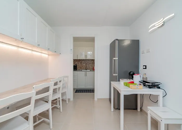 Maison d'hôtes Domo Le Mura Puniche, Nel Cuore Di Olbia