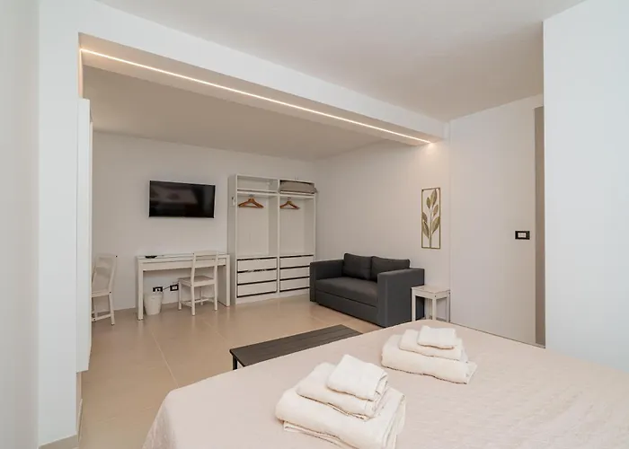 Domo Le Mura Puniche, Nel Cuore Di Olbia Maison d'hôtes Olbia