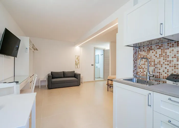 Maison d'hôtes Domo Le Mura Puniche, Nel Cuore Di Olbia 3*