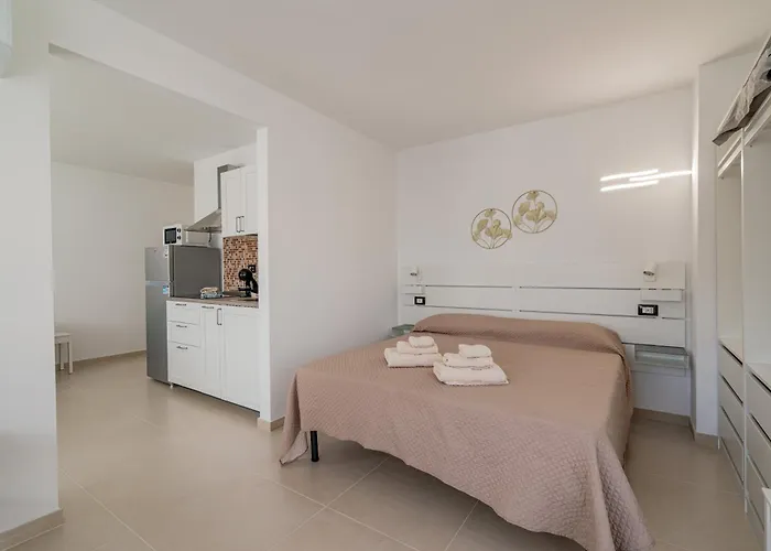 Domo Le Mura Puniche, Centro Di Pensionat Olbia